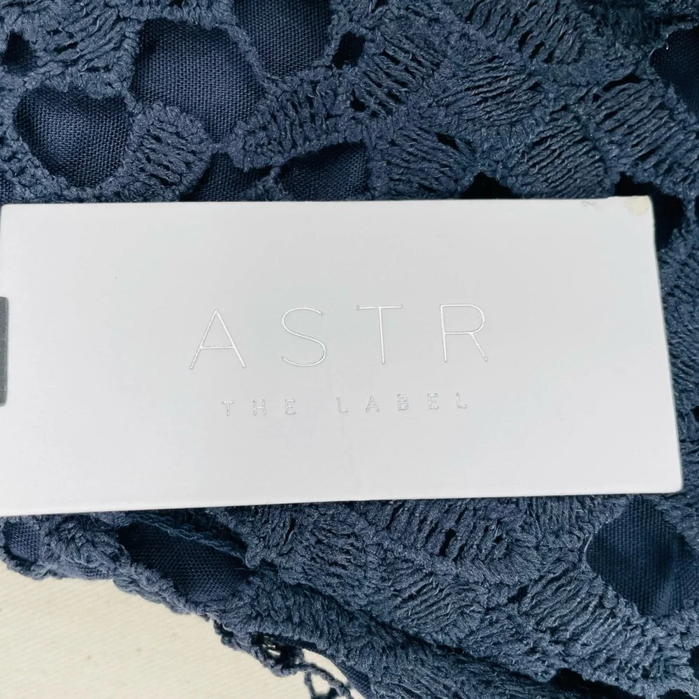 ASTR the label LACE A LINE MIDI DRESS - Picture 8 of 12
